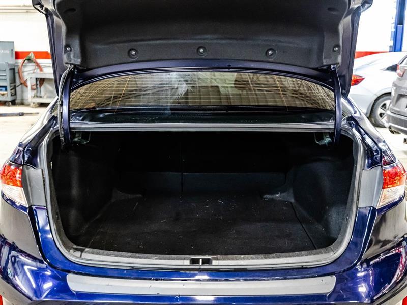 2022 Toyota Corolla - Image 16