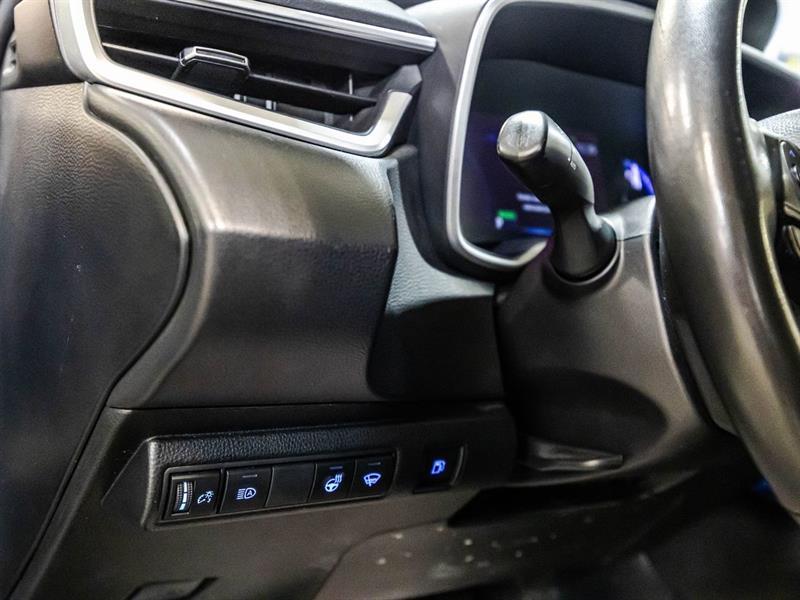 2022 Toyota Corolla - Image 21