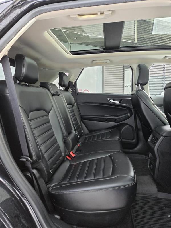 2020 Ford Edge - Image 12