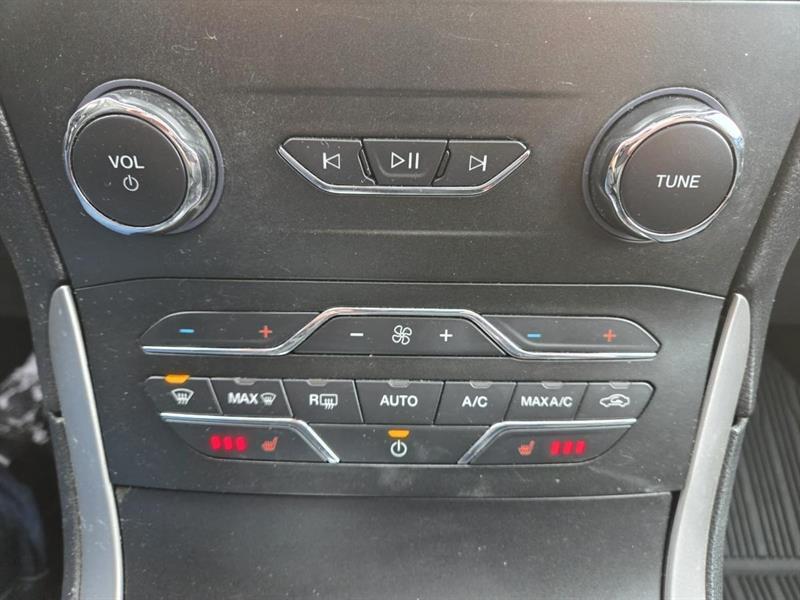 2020 Ford Edge - Image 21