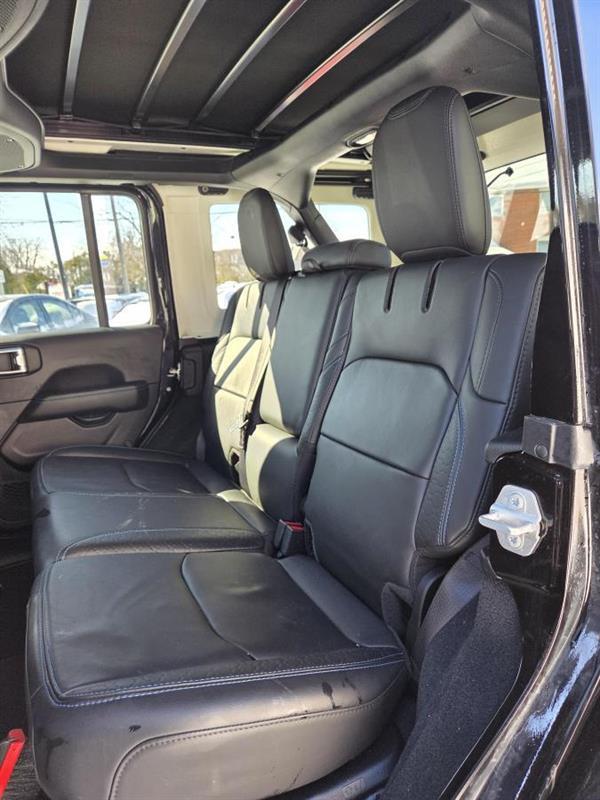 2024 Jeep Wrangler - Image 13