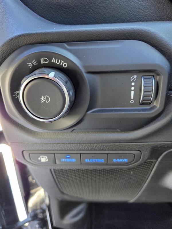 2024 Jeep Wrangler - Image 16