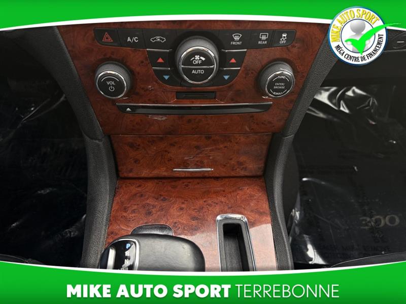 chrysler 300 2014 - 23