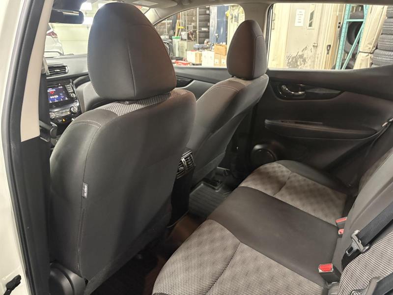 nissan Qashqai 2020 - 32