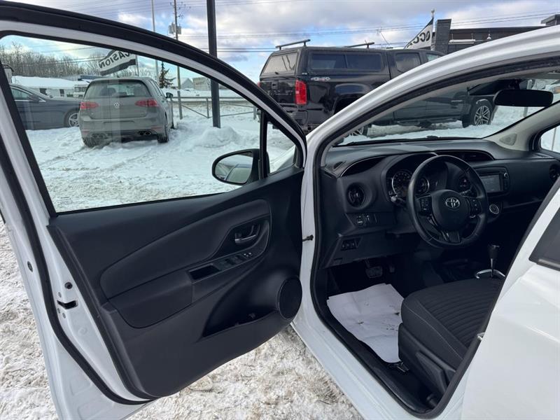 toyota Yaris Hatchback 2018 - 12