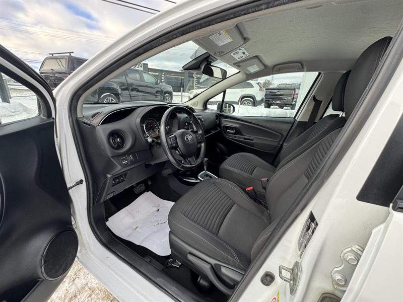 toyota Yaris Hatchback 2018 - 13