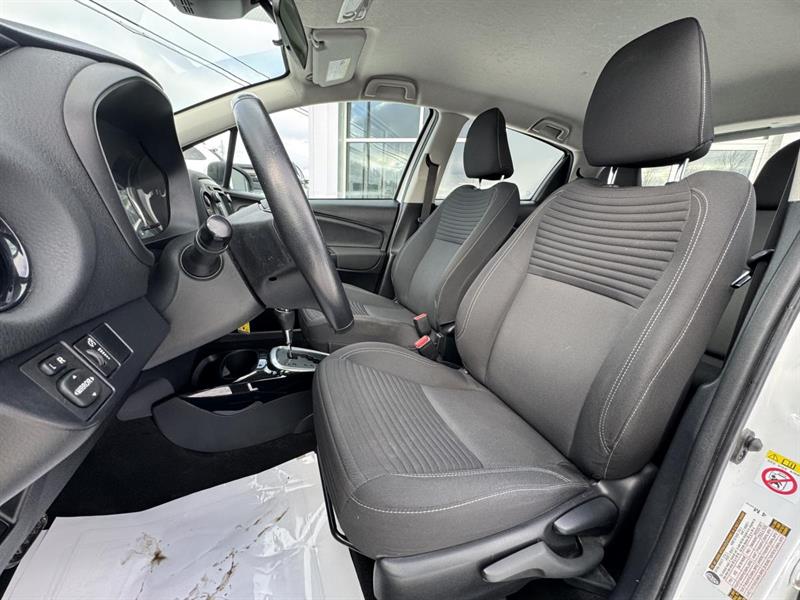 toyota Yaris Hatchback 2018 - 14