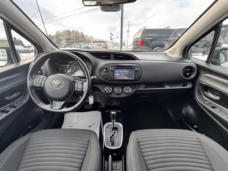 toyota Yaris Hatchback 2018 - 16