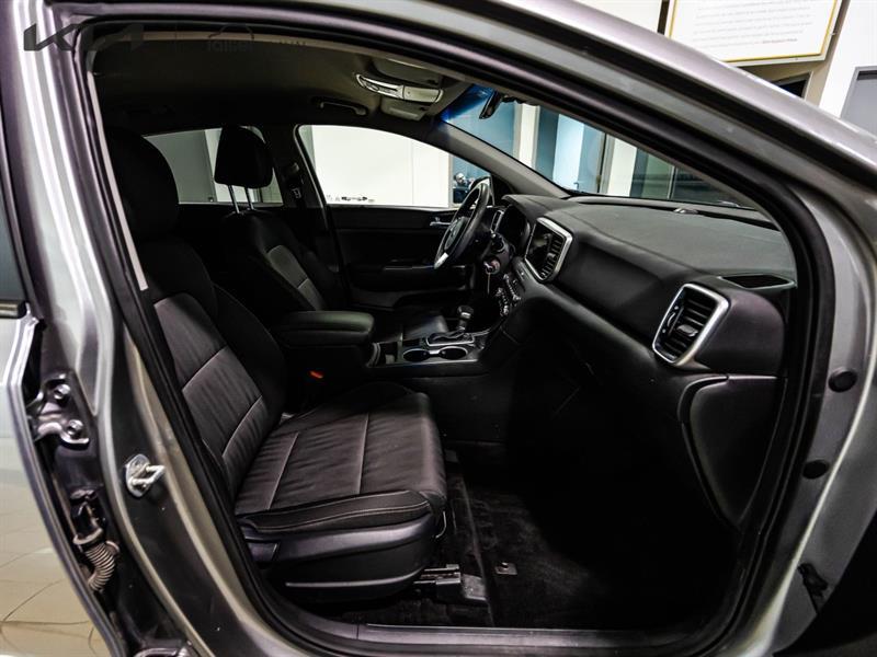 2022 Kia Sportage - Image 10