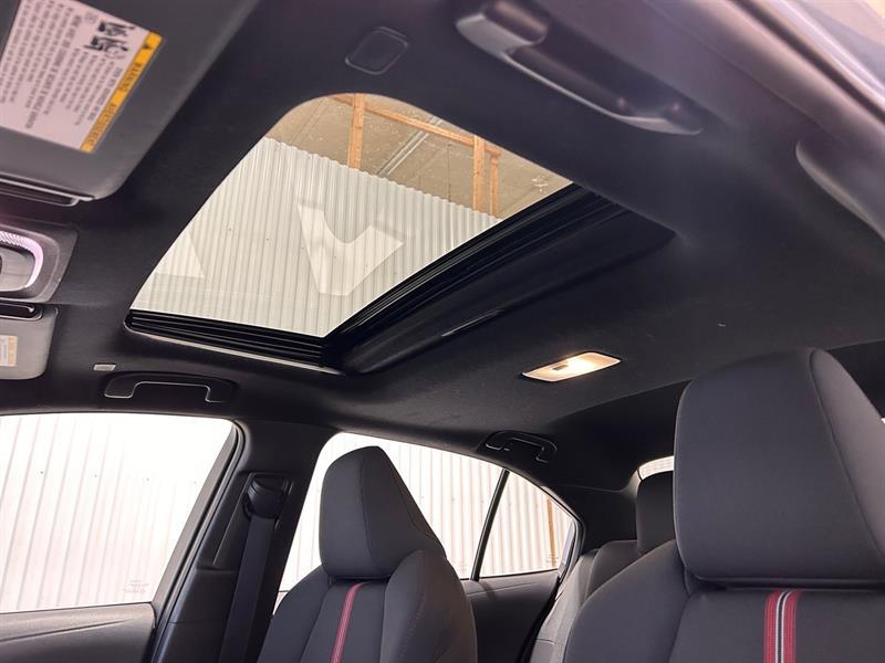 2023 Toyota Corolla - Image 15