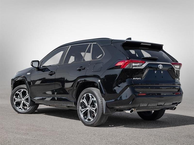 2025 Toyota RAV4 - Image 4