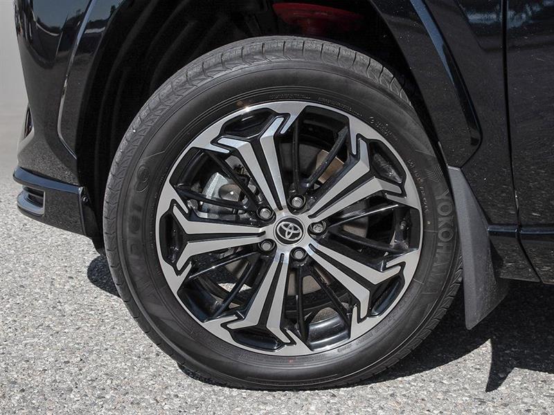 2025 Toyota RAV4 - Image 8