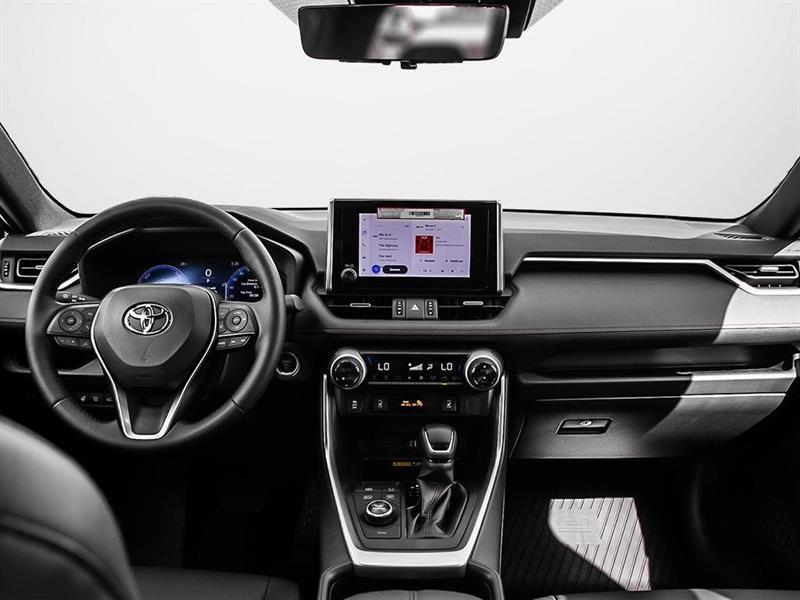 2025 Toyota RAV4 - Image 21