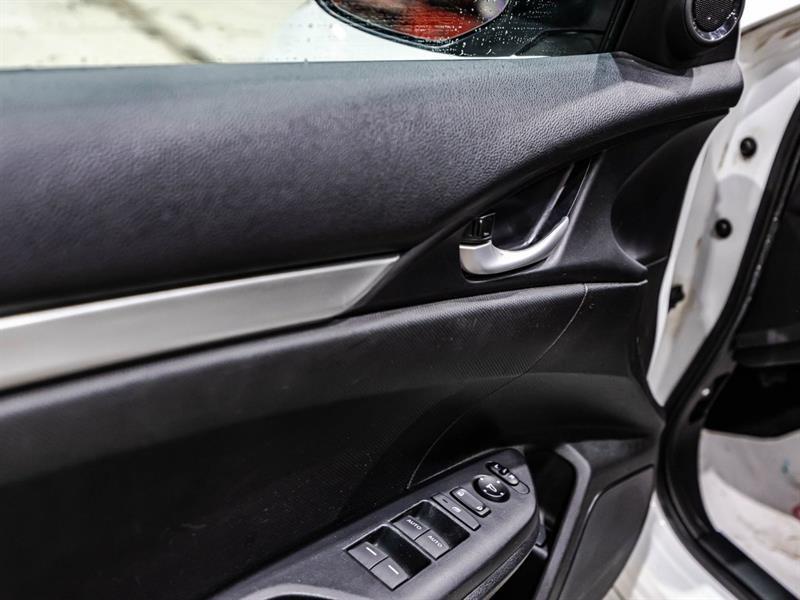 2019 Honda Civic - Image 11