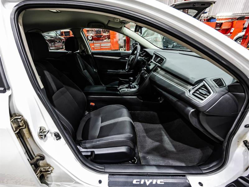 2019 Honda Civic - Image 17