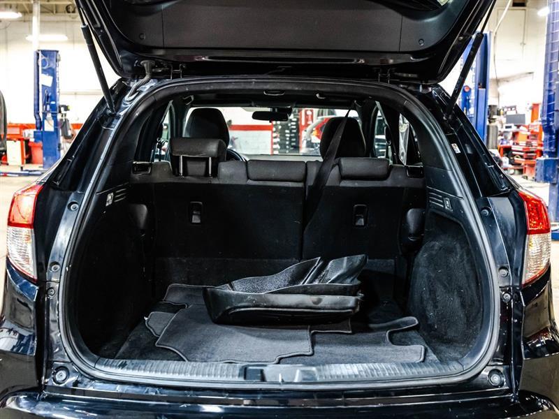 2022 Honda HR-V - Image 14