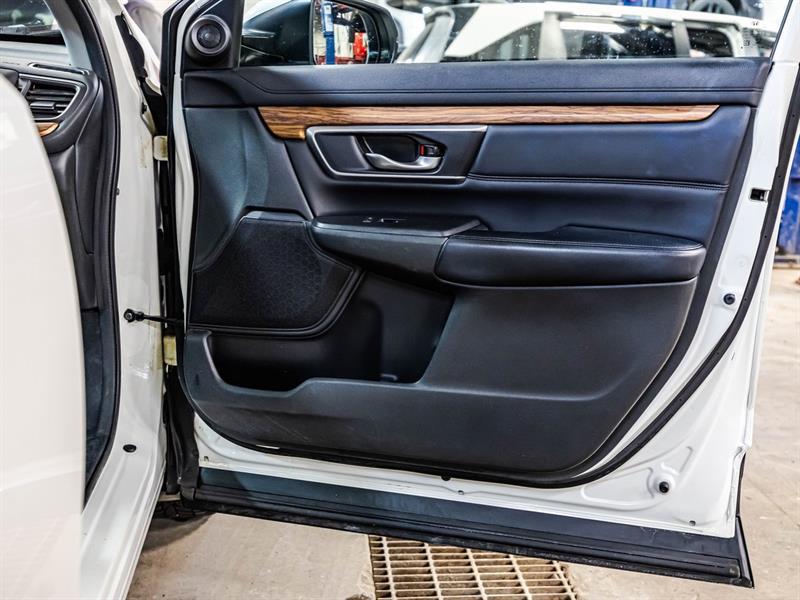 2017 Honda CR-V - Image 17