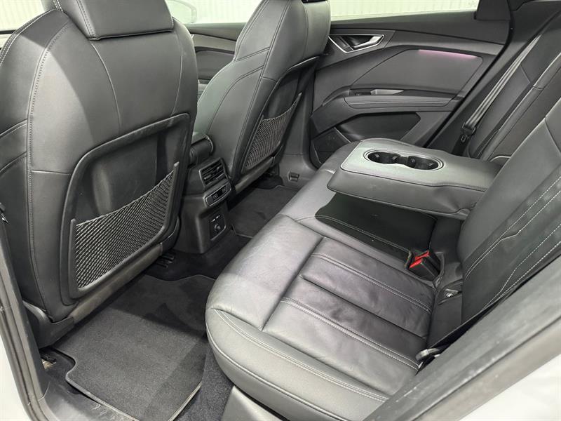 audi Q4 e-tron 2023 - 19