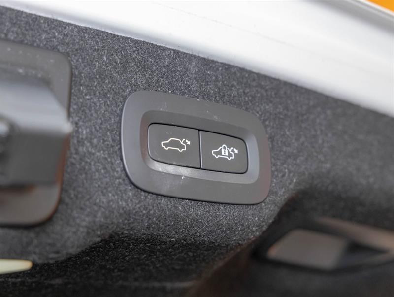 volvo S90 2018 - 32