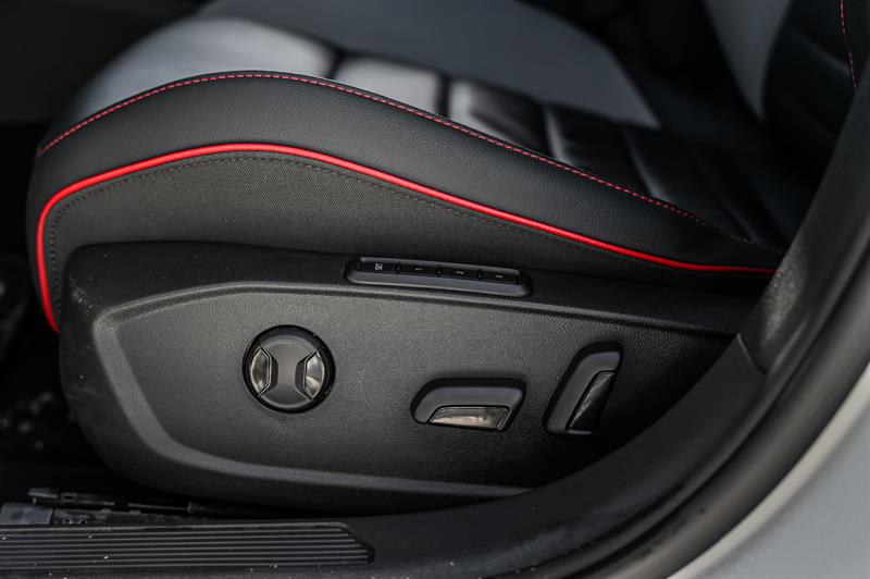 volkswagen Golf GTI 2024 - 17