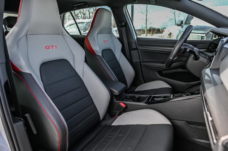 volkswagen Golf GTI 2024 - 33