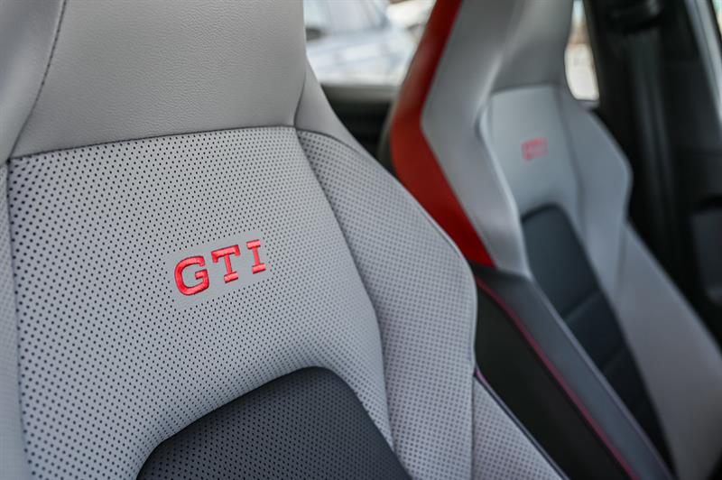 volkswagen Golf GTI 2024 - 34