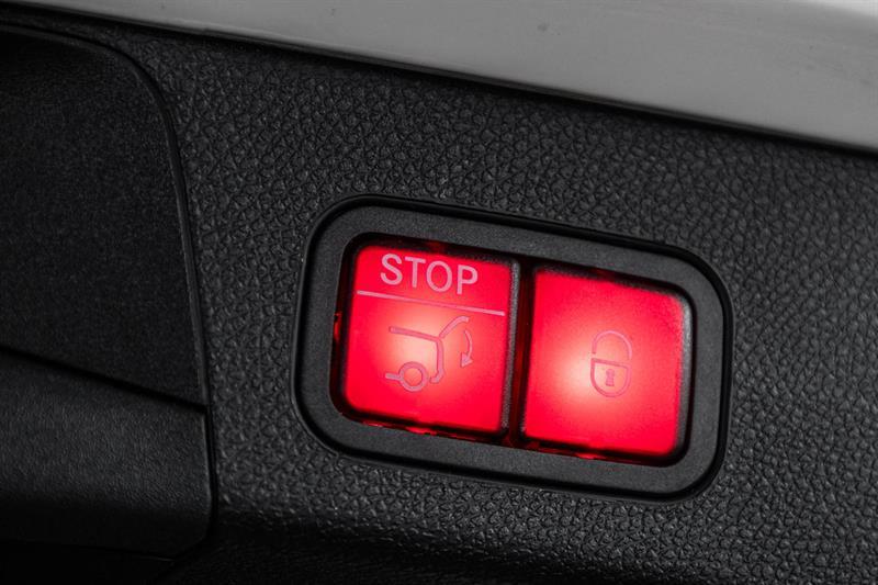 2020 Mercedes-Benz C-Class - Image 15