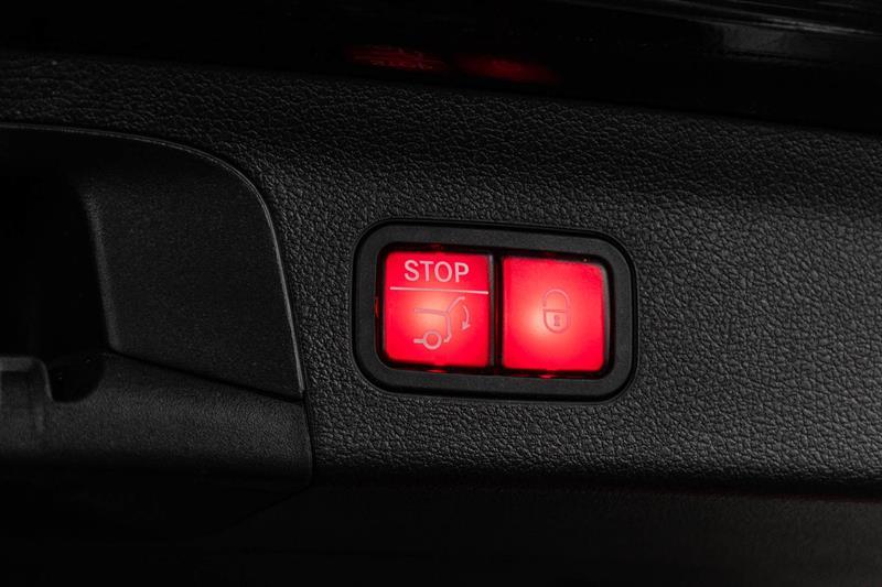 2023 Mercedes-Benz GLS - Image 20