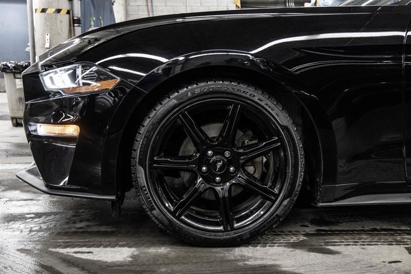 2020 Ford Mustang - Image 10