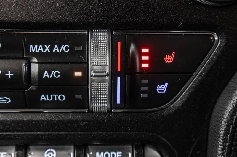 2020 Ford Mustang - Image 25