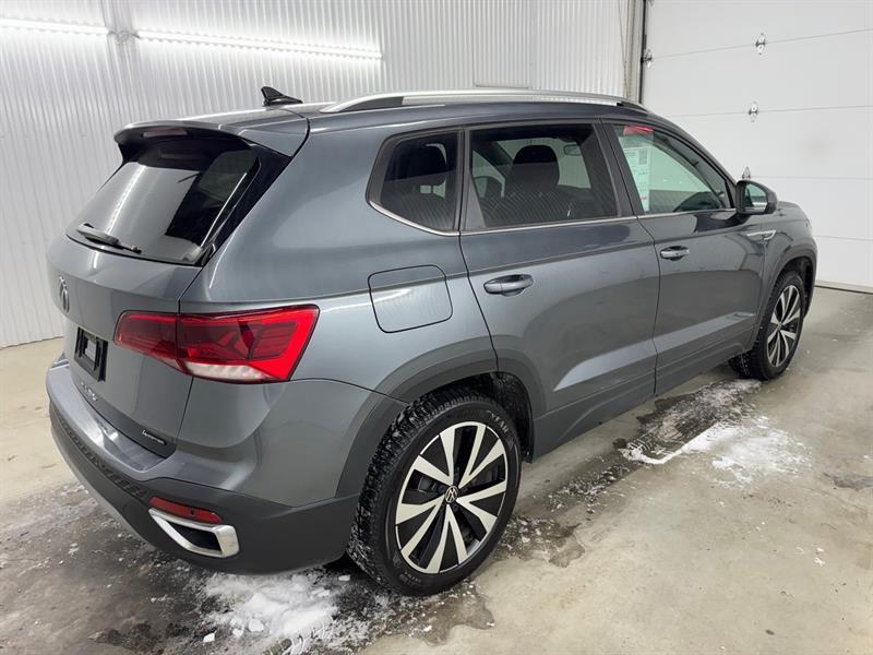 2022 Volkswagen Taos - Image 5