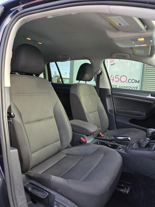 2019 Volkswagen Golf - Image 11