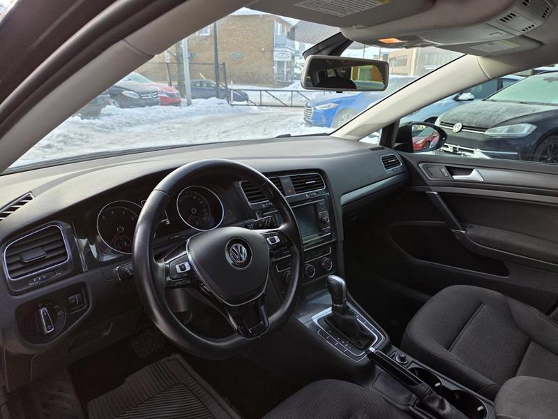 2019 Volkswagen Golf - Image 15