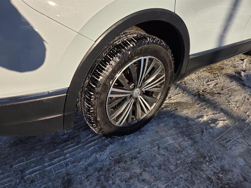 2018 Volkswagen Tiguan - Image 8
