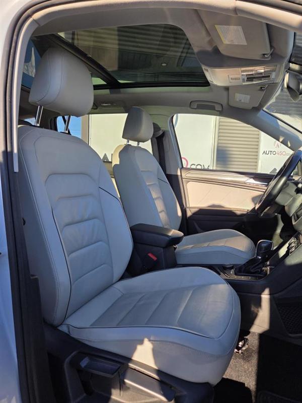 2018 Volkswagen Tiguan - Image 11