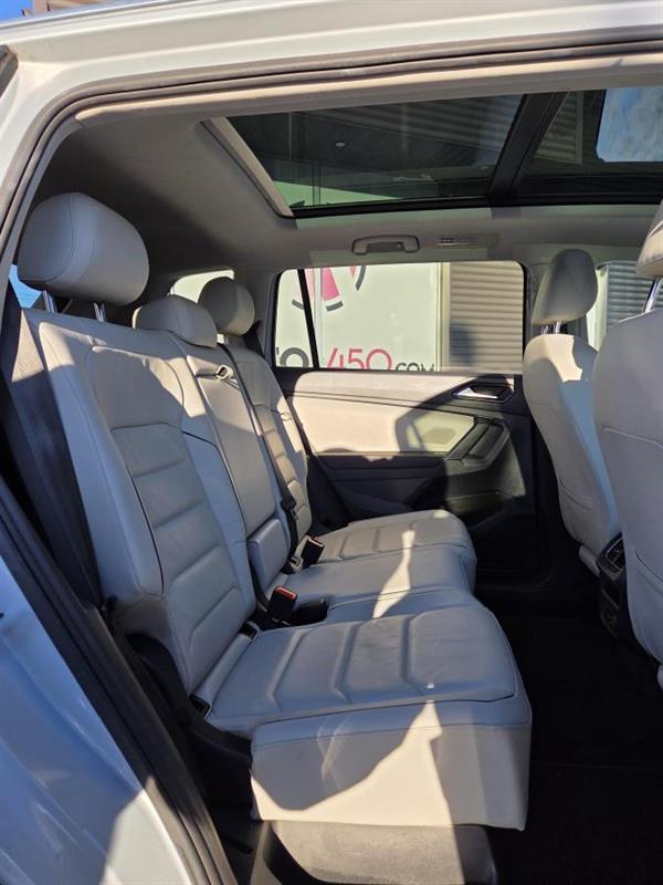 2018 Volkswagen Tiguan - Image 12