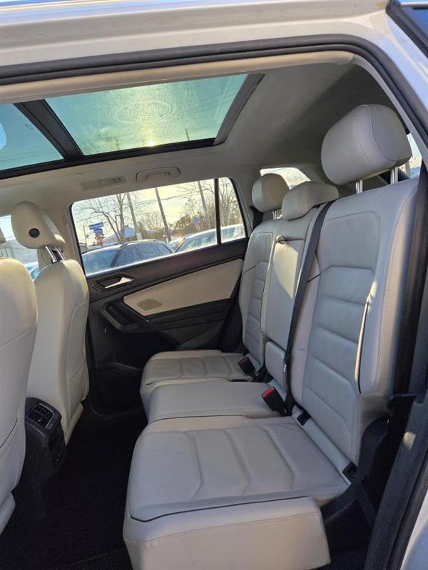 2018 Volkswagen Tiguan - Image 13