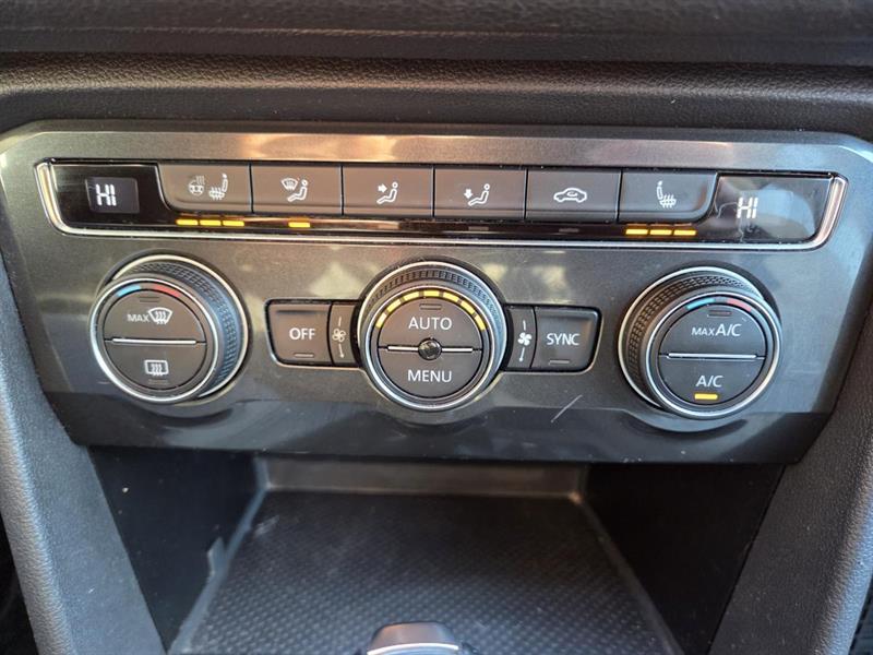 2018 Volkswagen Tiguan - Image 22