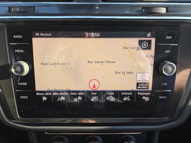 2018 Volkswagen Tiguan - Image 23