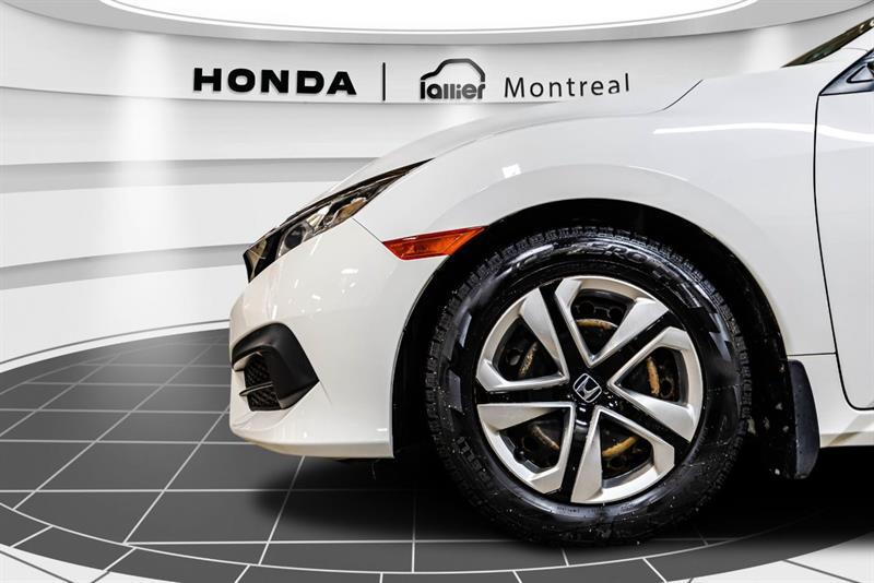 2018 Honda Civic - Image 10