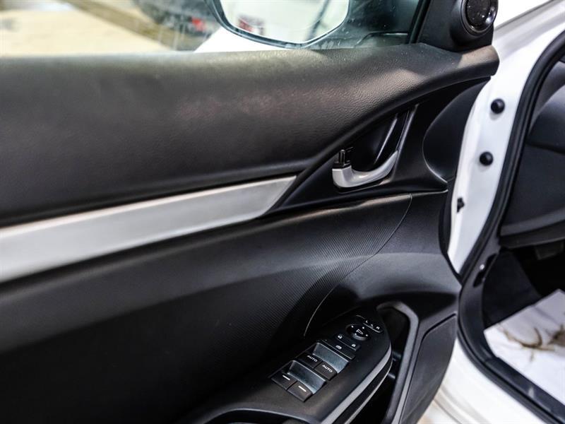 2018 Honda Civic - Image 11