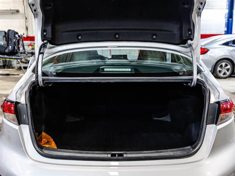 2021 Toyota Corolla - Image 15