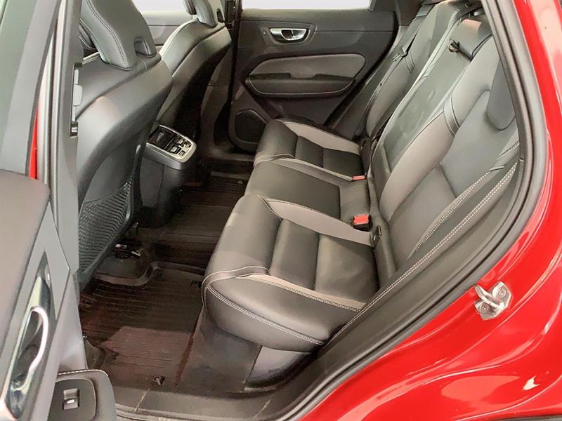 volvo XC60 2022 - 17