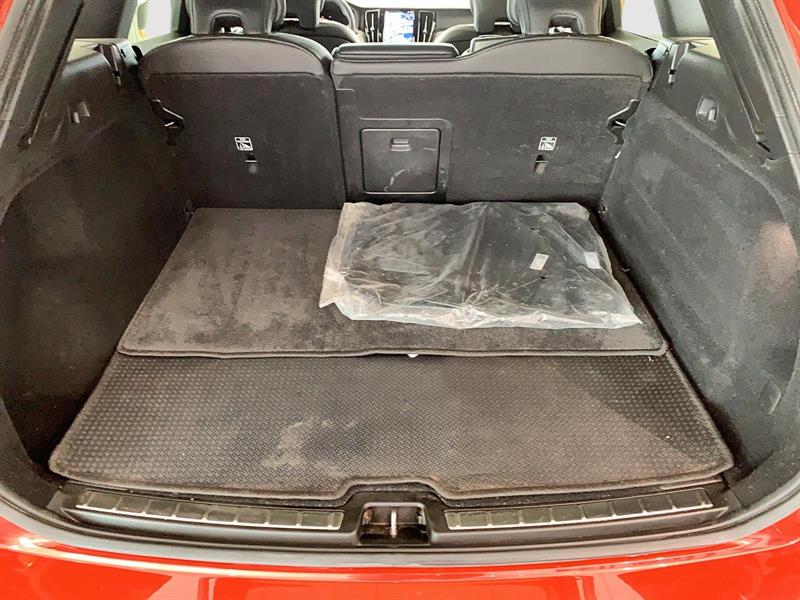 volvo XC60 2022 - 19