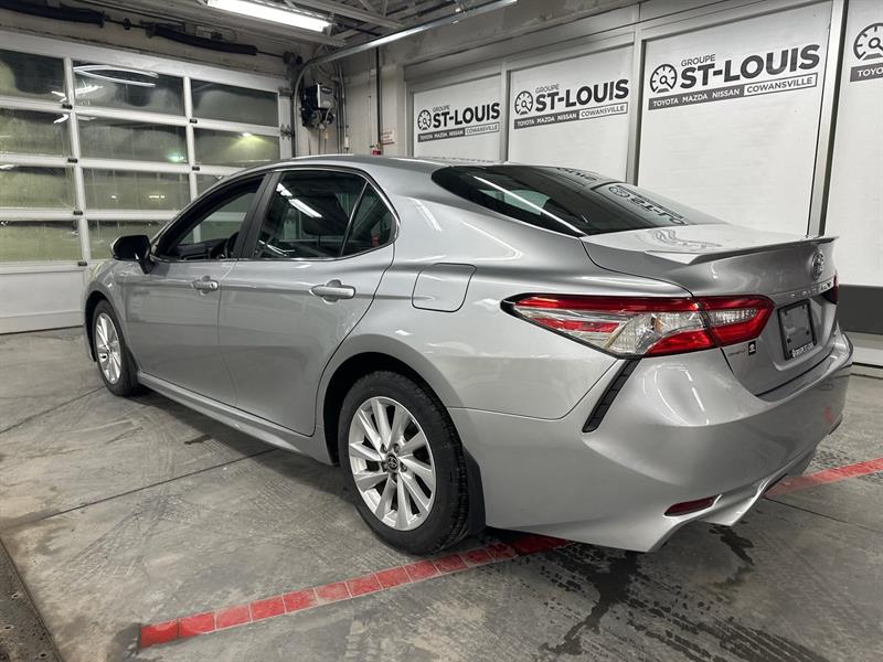 toyota Camry 2018 - 11