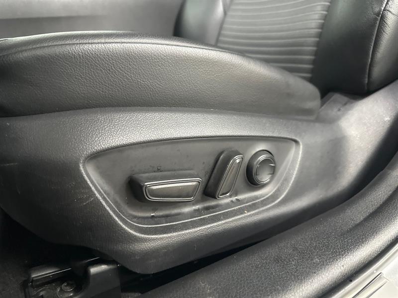 toyota Camry 2018 - 25