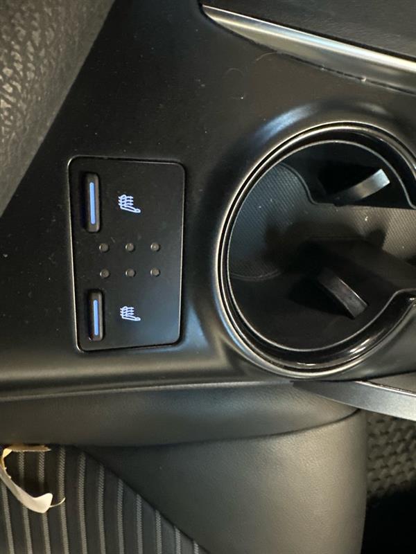 toyota Camry 2018 - 29