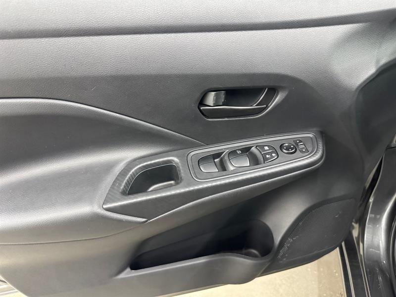 nissan Versa 2024 - 13