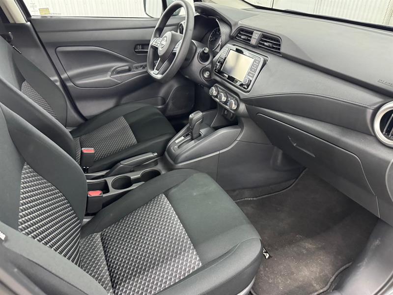 nissan Versa 2024 - 17