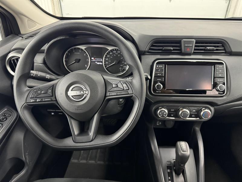 nissan Versa 2024 - 21